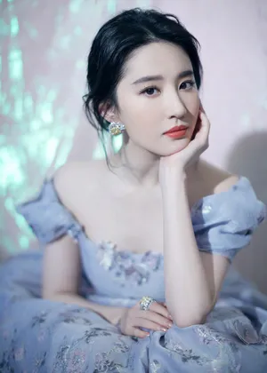 刘亦菲微博之夜仙气写真图片