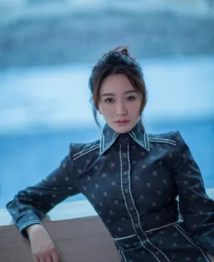 李小冉微博之夜性感迷人写真_1