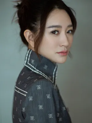 李小冉微博之夜性感迷人写真_2