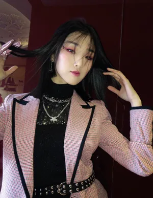 Yamy性感靓丽写真图片