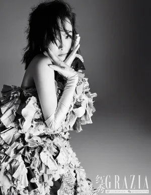 宋茜天鹅眼妆时尚大片写真图片