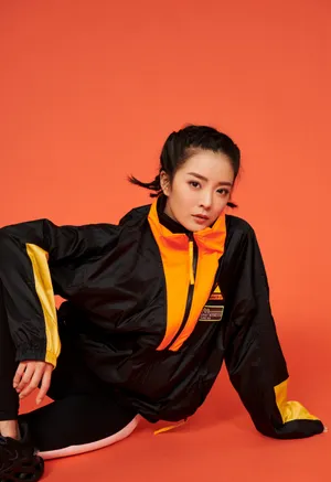 种丹妮灵动俏皮写真图片