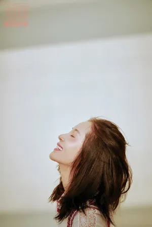 王子文性感迷人杂志写真图片