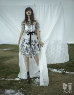 angelababy雀斑妆时尚写真图片