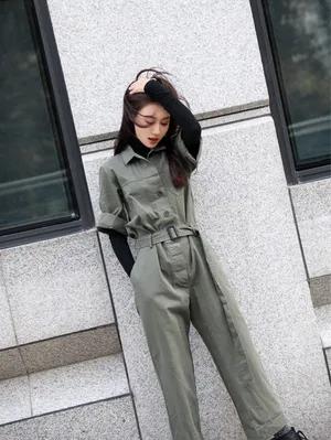 张雅卓清秀甜美街拍图片_2