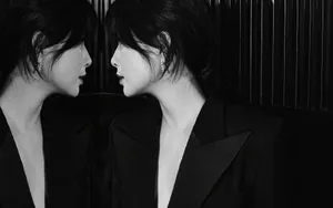 殷桃连体西服性感写真图片_3