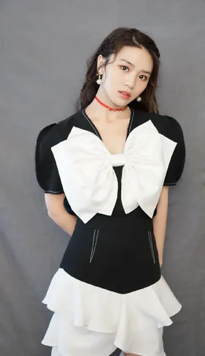 黄英优雅动人写真图片_5