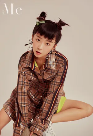 宋伊人甜美俏皮杂志写真图片