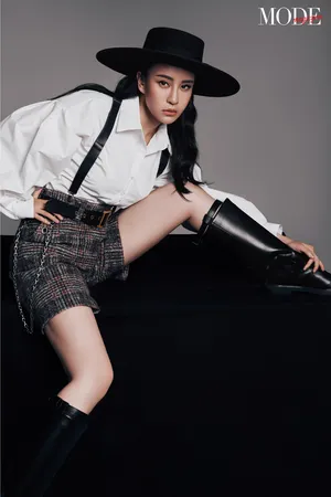 母其弥雅性感妩媚写真图片