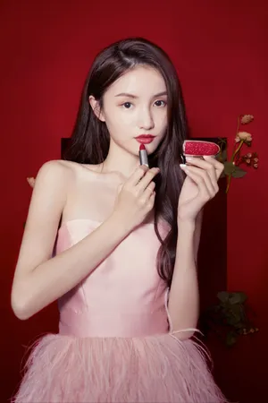 林小宅彩妆推广性感写真图片