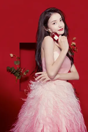 林小宅彩妆推广性感写真图片_3