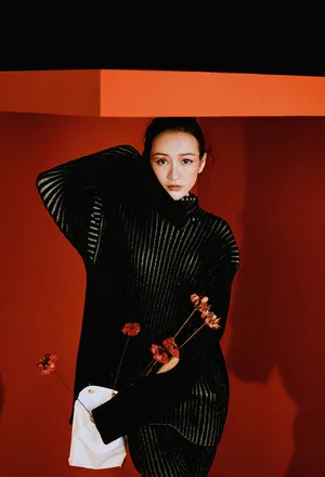 王鸥最新时尚杂志写真图片_3