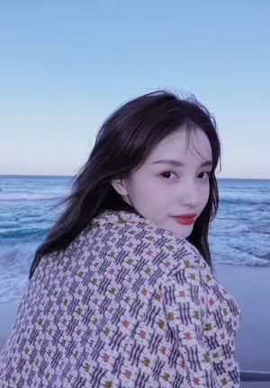 林小宅海边唯美性感写真图片_6