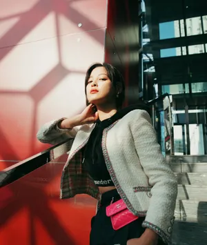 辛芷蕾帅气西服工装裤性感图片_3