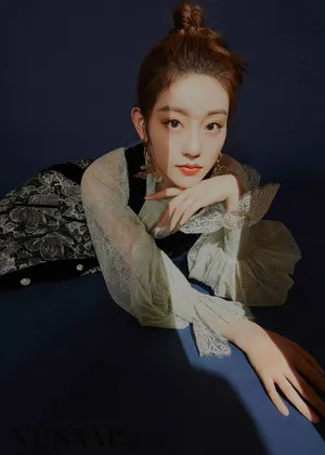 祝绪丹最新时尚杂志写真大片_3