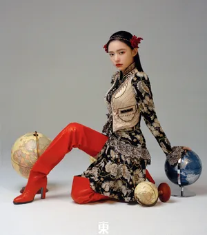 林允复古少女感时尚写真图片_5