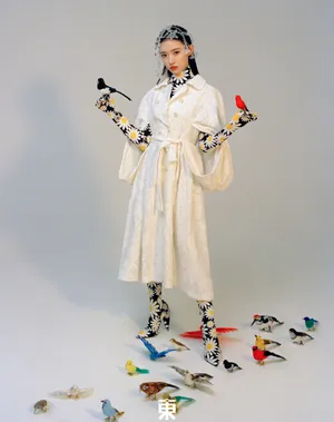 林允复古少女感时尚写真图片_8
