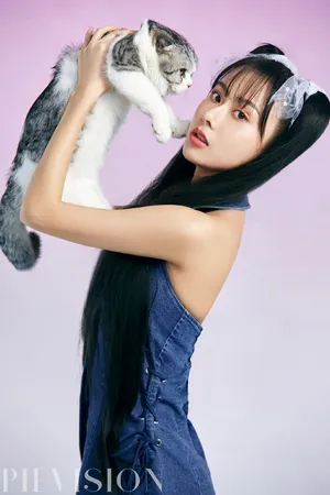 曹曦月双马尾时髦写真图片_6