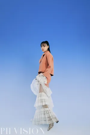 曹曦月时尚干练写真图片