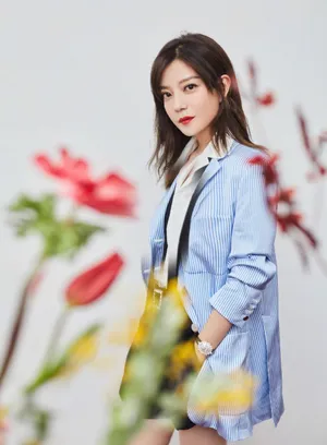 赵薇东方卫视春晚发布会写真图片