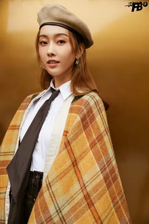 宣璐暖色系甜美写真图片_2