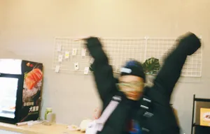 张子枫活力俏皮居家私服图片_2