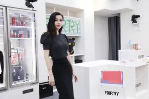 angelababy高叉裙优雅性感写真图片_3