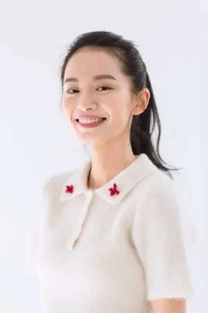 王禛白衣清新性感写真_4