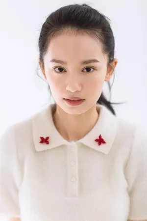 王禛白衣清新性感写真_8