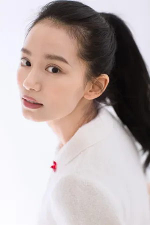 王禛白衣清新性感写真_9