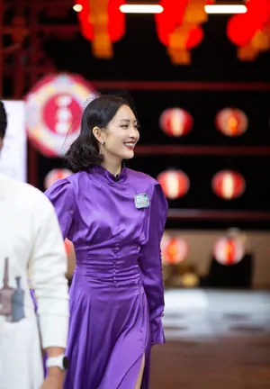 王鸥《明星大侦探5》第十期图片