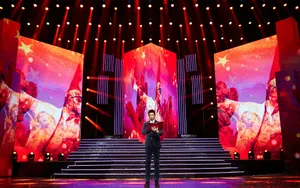 杜江《点赞中国》帅气图片_7