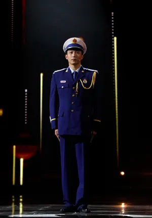 王森央视网络春晚帅气图片_3