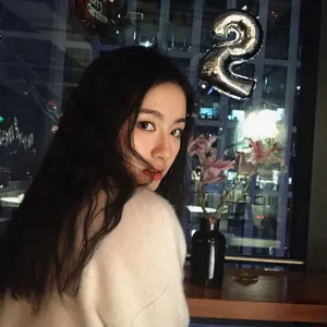 李兰迪俏丽清纯自拍照图片_2