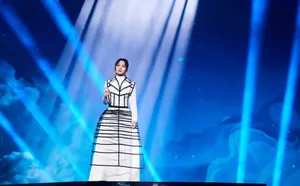 周笔畅2020湖南卫视春晚性感图片