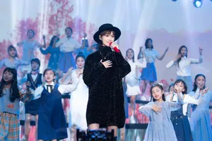 李宇春2020湖南卫视春晚图片_5