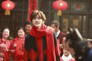蔡徐坤新年喜庆帅气写真图片_5