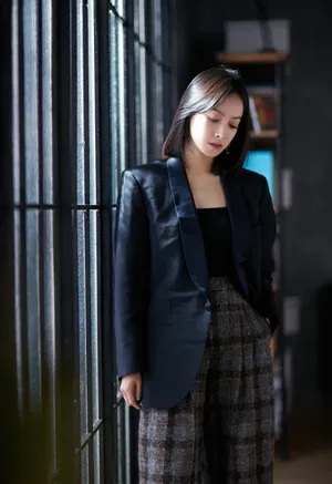宋茜冷艳性感写真图片_8