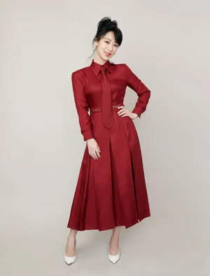杨紫新年红妆喜庆甜美写真_7