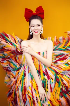 戚薇流苏裙魅力性感写真图片_3
