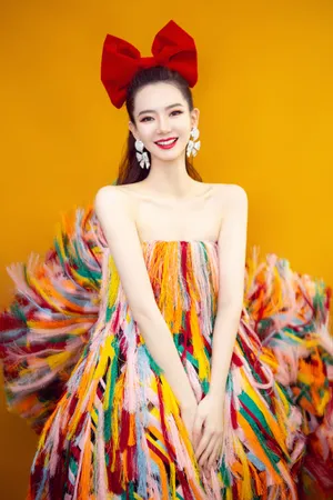 戚薇流苏裙魅力性感写真图片_4