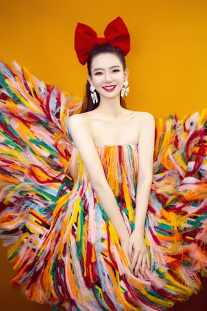 戚薇流苏裙魅力性感写真图片_10