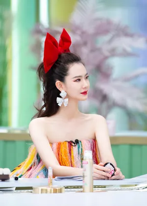 戚薇Beauty小姐甜美剧照图片_7