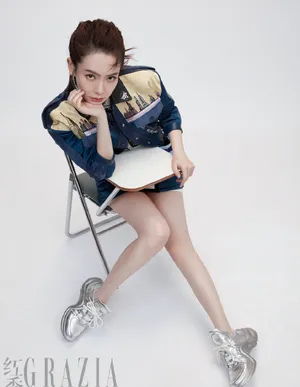 戚薇李承铉红秀杂志写真图片_3