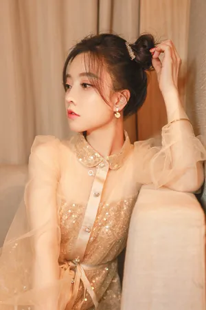 冯提莫甜美性感写真图片_4