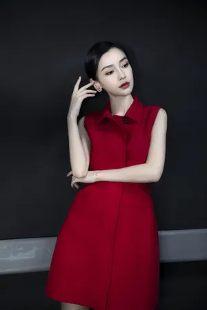 Angelababy北京台春晚性感图片_1