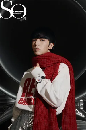 华晨宇Sofigaro10月刊封面写真_1