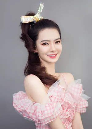 戚薇金鱼妆性感撩人写真_9