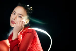 马思纯红纱长裙性感图片_11