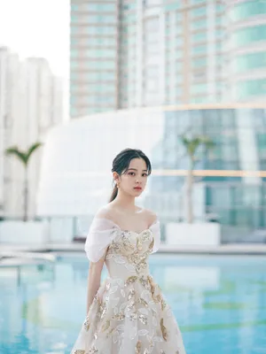 欧阳娜娜仙气礼服性感图片_4